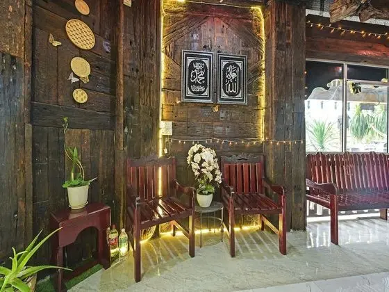 Capital O 90659 Raintown Timbers Hotel - Lobi