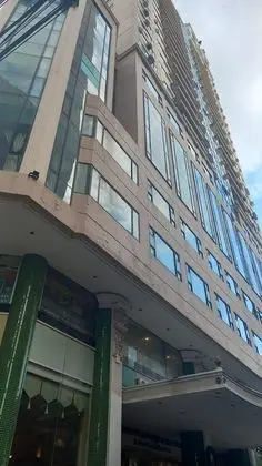 Capital O 914 Makati Palace Hotel - Dış Mekan