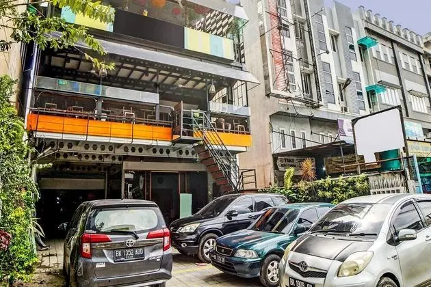 Capital O 92125 Wira Guest House