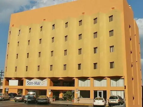 CAPITAL O MONTERREY CENTRO HOTEL SON MAR