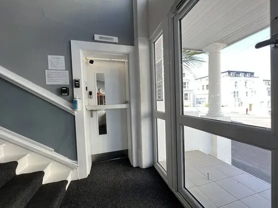 Capital One Hotel - Lobi