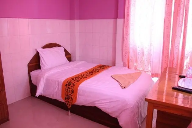 CAPITOL 3 GUEST HOUSE