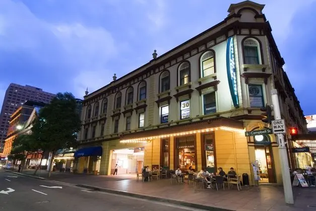 Capitol Square Hotel by Rydges