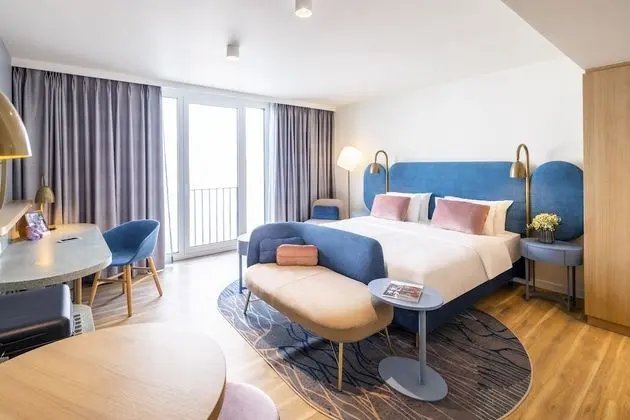 Capri by Fraser Leipzig