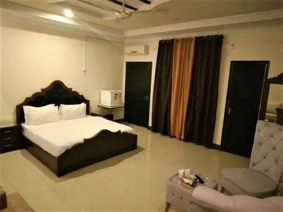 Capri Residency - Oda