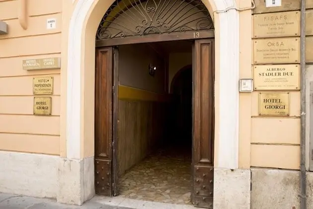 Hotel Capri - Dış Mekan