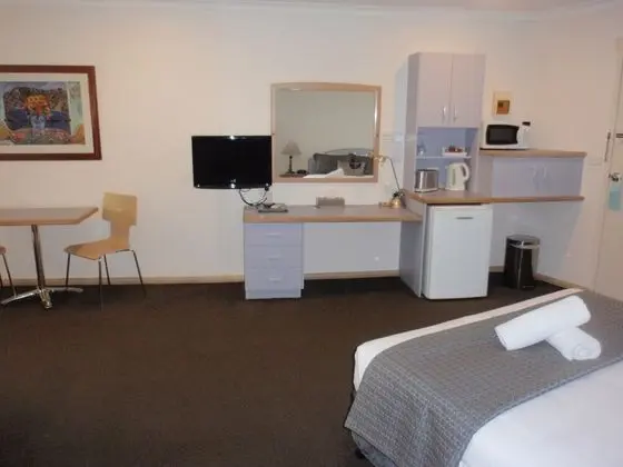 Capricorn Motor Inn - Mutfak