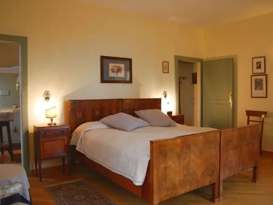 Villa in Capriolo With Patio, Courtyard, Garden, Parking - Oda
