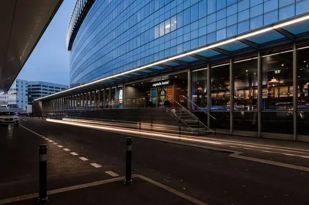 Capsule Hotel - Alpine Garden Zurich Airport - Dış Mekan