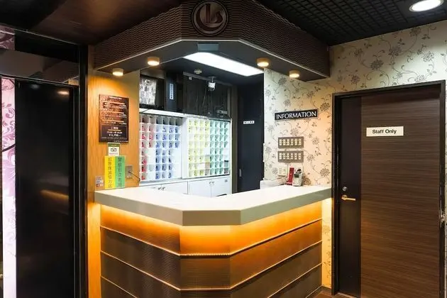 Capsule Land Yushima - Caters to Men - Lobi