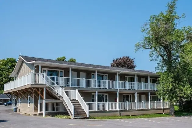 Capt.'s Inn & Suites - Dış Mekan