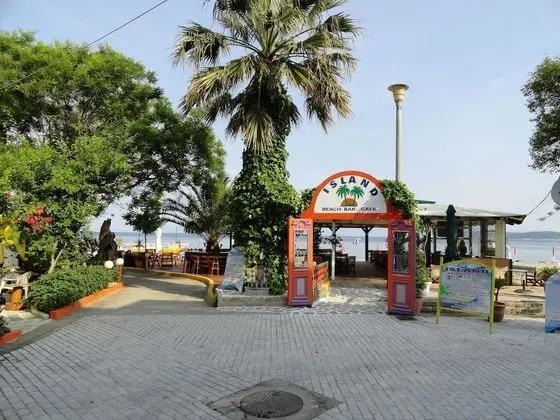 Captain's Beach Apartments - Plaj