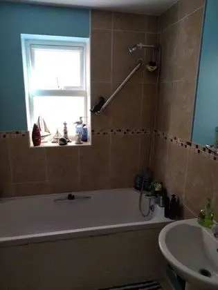 Captivating 1-bed Apartment in Bournemouth - Banyo Tipleri