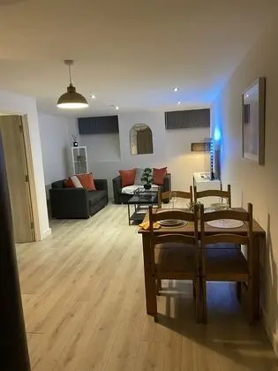 Captivating 2-bed Apartment in Bradford - Oda Düzeni