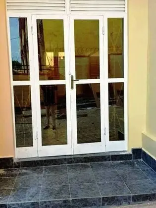 Captivating 2-bed Apartment in Muyenga - Dış Mekan