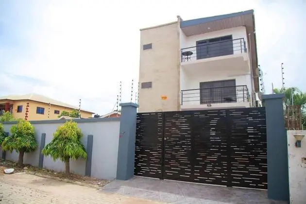 Captivating 2-bed Ensuite Apartment in Accra - Dış Mekan