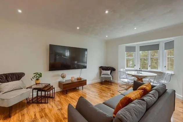 Captivating 3-bed Apartment by Gleneagles - İç Mekan