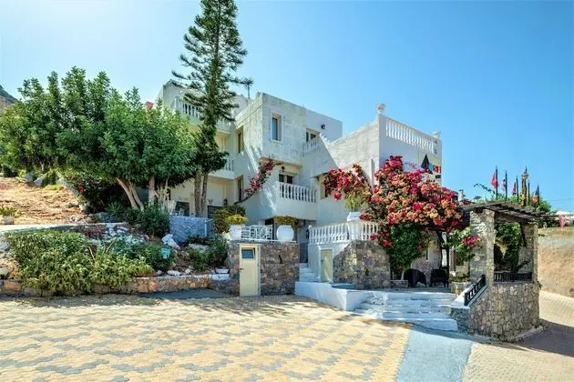 Captivating 3-bed Apartment in Heraklio