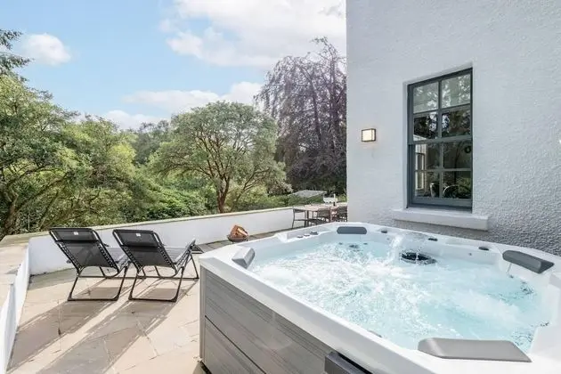 Captivating 4-bed House in Killin - Spa