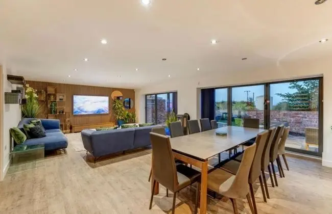 Captivating 4-bed House in Lincoln - İç Mekan