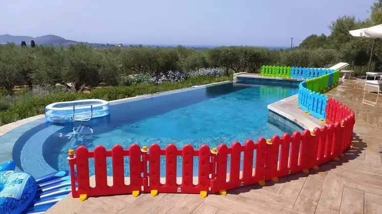 Captivating 5-bedr Villa Close Navarino Dunes Golf - Havuz