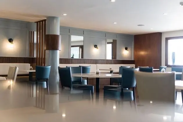 Cara Hotels Trinidad - Yerinde Yemek