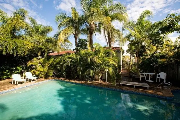 Caralina Court
