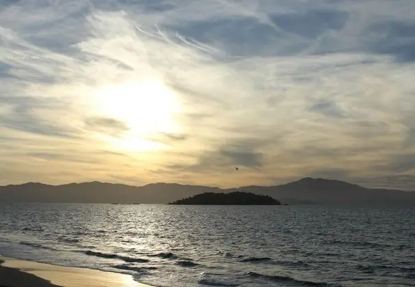 Caravaggio Praia Hotel - Plaj
