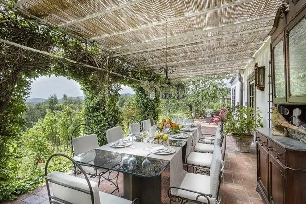 Villa Carciofaia Charming Luxury Tuscan Villa With Pool Surrounded by Vineyards With Views Over Lucca Town - Oda