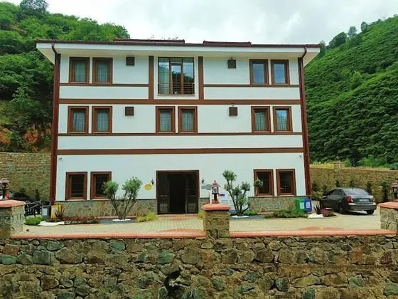 Çardak Altı Otel