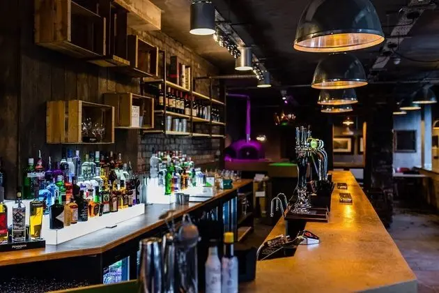 Cardiff Arms Bistro and Hotel - Yerinde Yemek