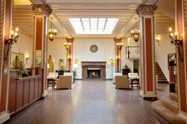 The Cardinal Hotel - İç Mekan