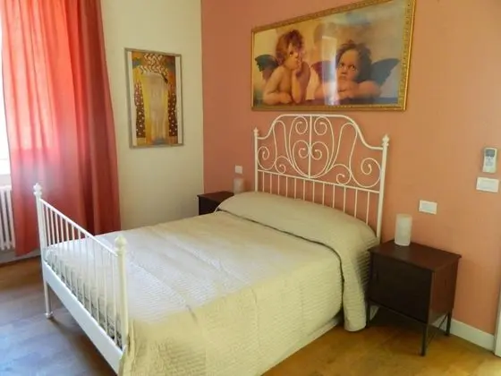 Carducci 24 Bed & Breakfast - Oda