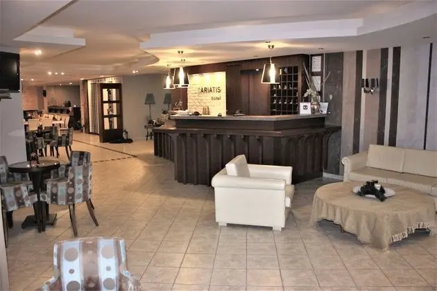 Hotel Cariatis - Lobi