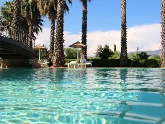 Villa Caribe Restaurant Resort & Spa - Dış Mekan
