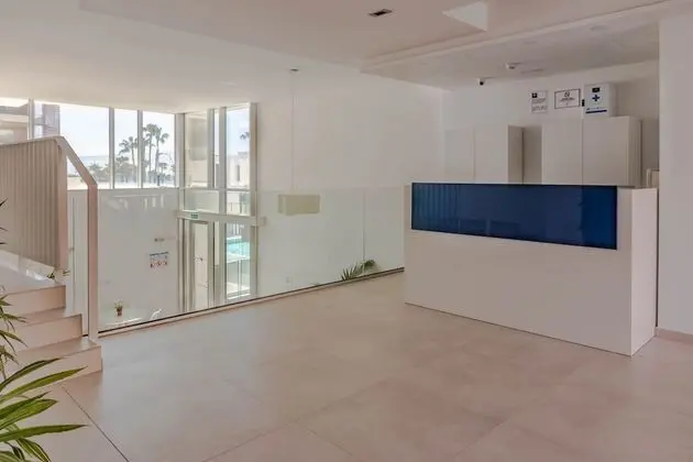 Carihuela Suites - Lobi