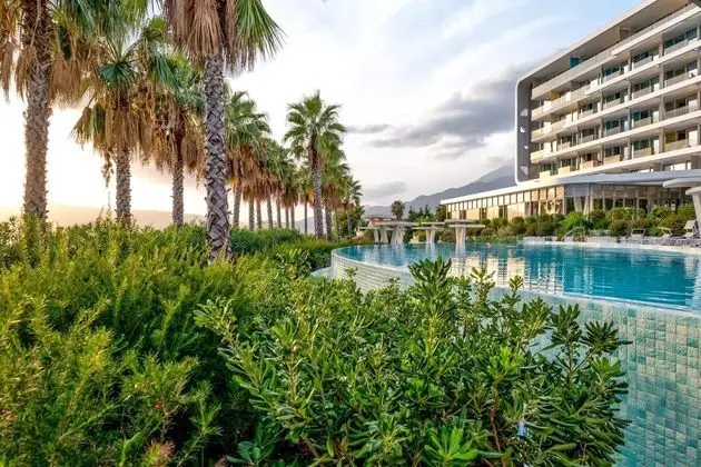 Carine Hotel Kumbor - Dış Mekan