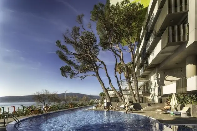 Carine Hotel Park - Havuz
