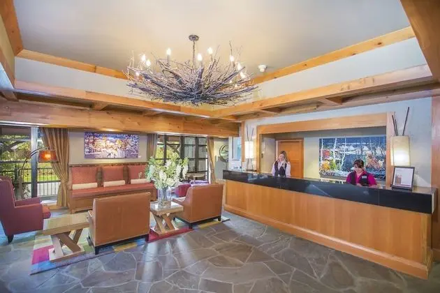 Carleton Lodge - Lobi
