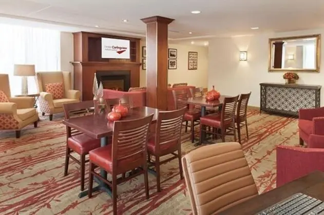 Hotel Carlingview Toronto Airport - Lobi