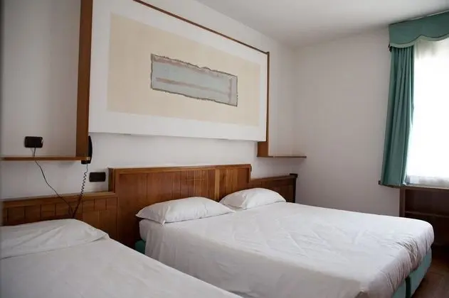Hotel Carlo Felice - Oda