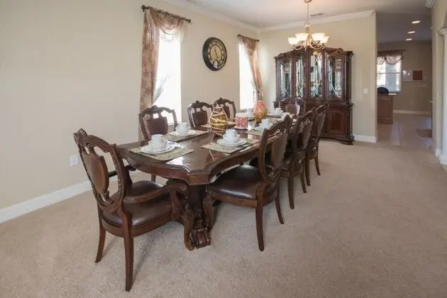 Carl's West Haven Nr Champions Gate 5 Bedroom Home by Redawning - Yerinde Yemek