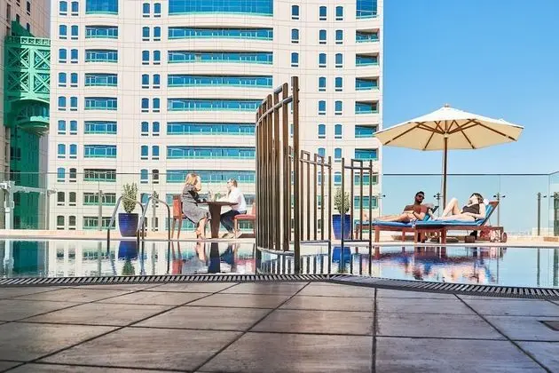 Carlton Dubai Creek Hotel - Havuz
