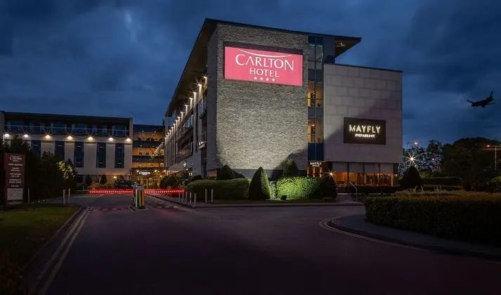 Carlton Hotel Dublin Airport Hotel - Dış Mekan