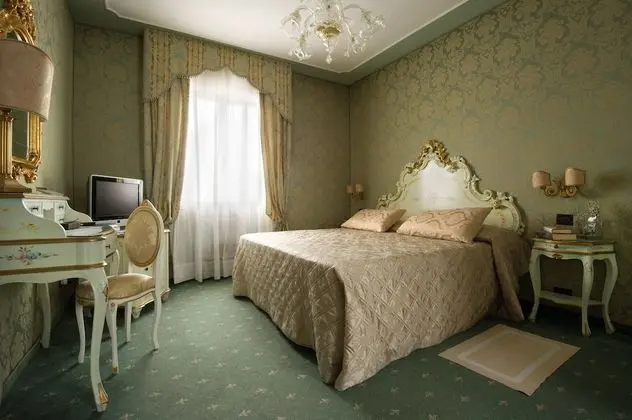 Hotel Carlton on the Grand Canal - Oda