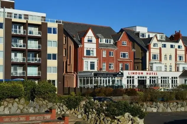 The Carlton Hotel - Dış Mekan