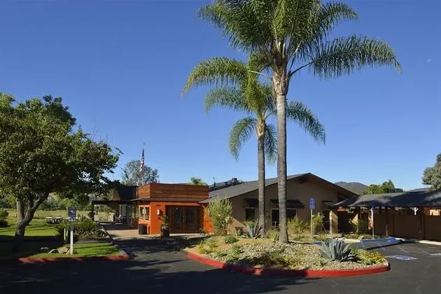 Carlton Oaks Country Club