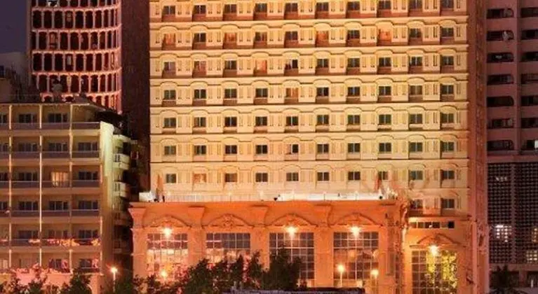 Carlton Tower Hotel - Genel