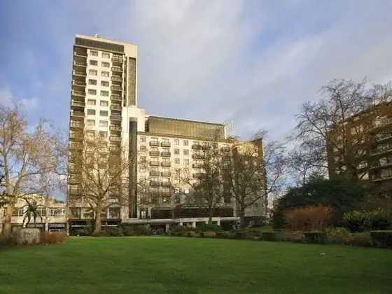 The Carlton Tower, Jumeirah
