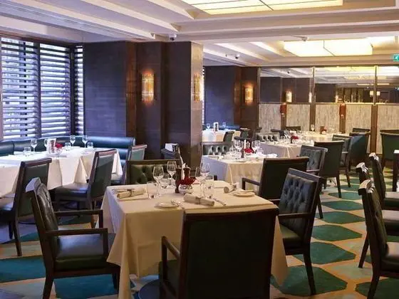 The Carlton Tower, Jumeirah - Yeme / İçme